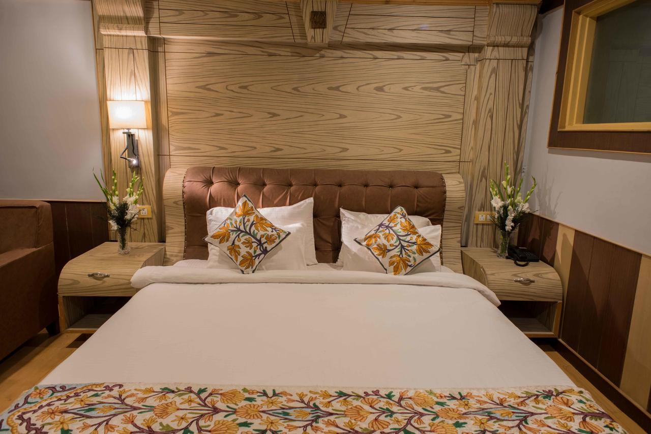 Hotel Imperial Resorts Sonāmarg Dış mekan fotoğraf